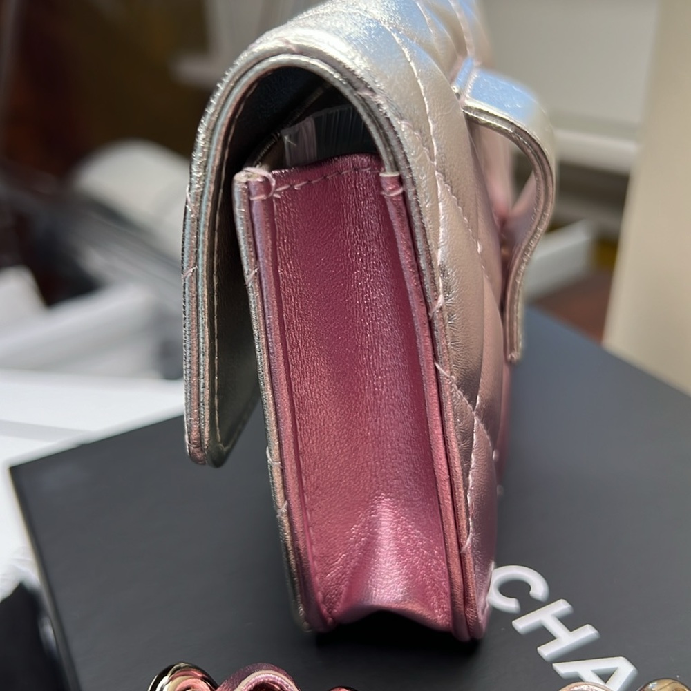 Gradient Metallic Two Tone Lambskin Quilted Flap Chain Belt Bag NWOT Pink/Silver - Picture 7 of 17
